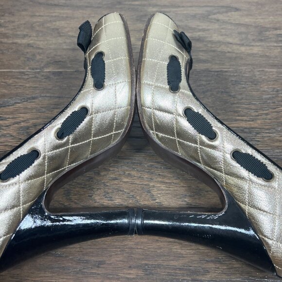 MARC JACOBS Retro Metallic Gold Quilted Peep Toe Heels - Sz 37.5 (7.5 US) - Picture 6 of 10